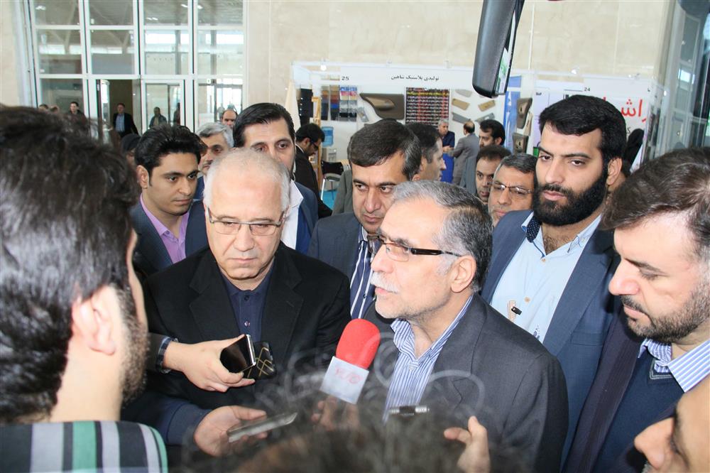 Photo Report of Oghab Afshan's Presence in the 1st Exhibition of Iran's Urban Transport Industry Capabilities